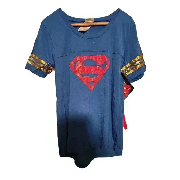 Junior's super women t-shire with a cape - Picture 1 of 4